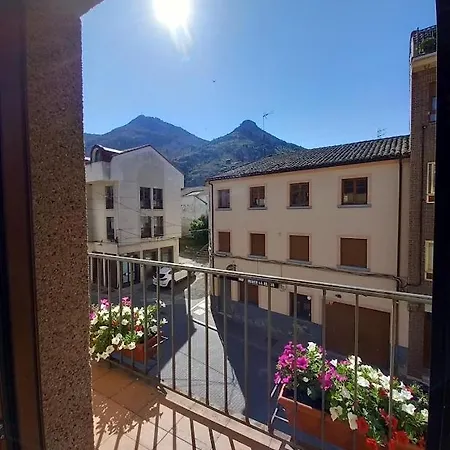 Hotel Rural Orquidea Velilla del Rio Carrion Exterior photo